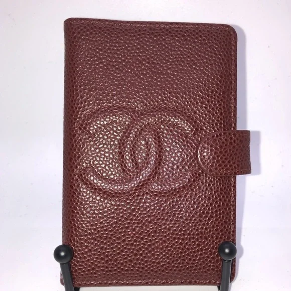 Chanel Caviar PM Agenda with Authentication - Picture 1 of 8